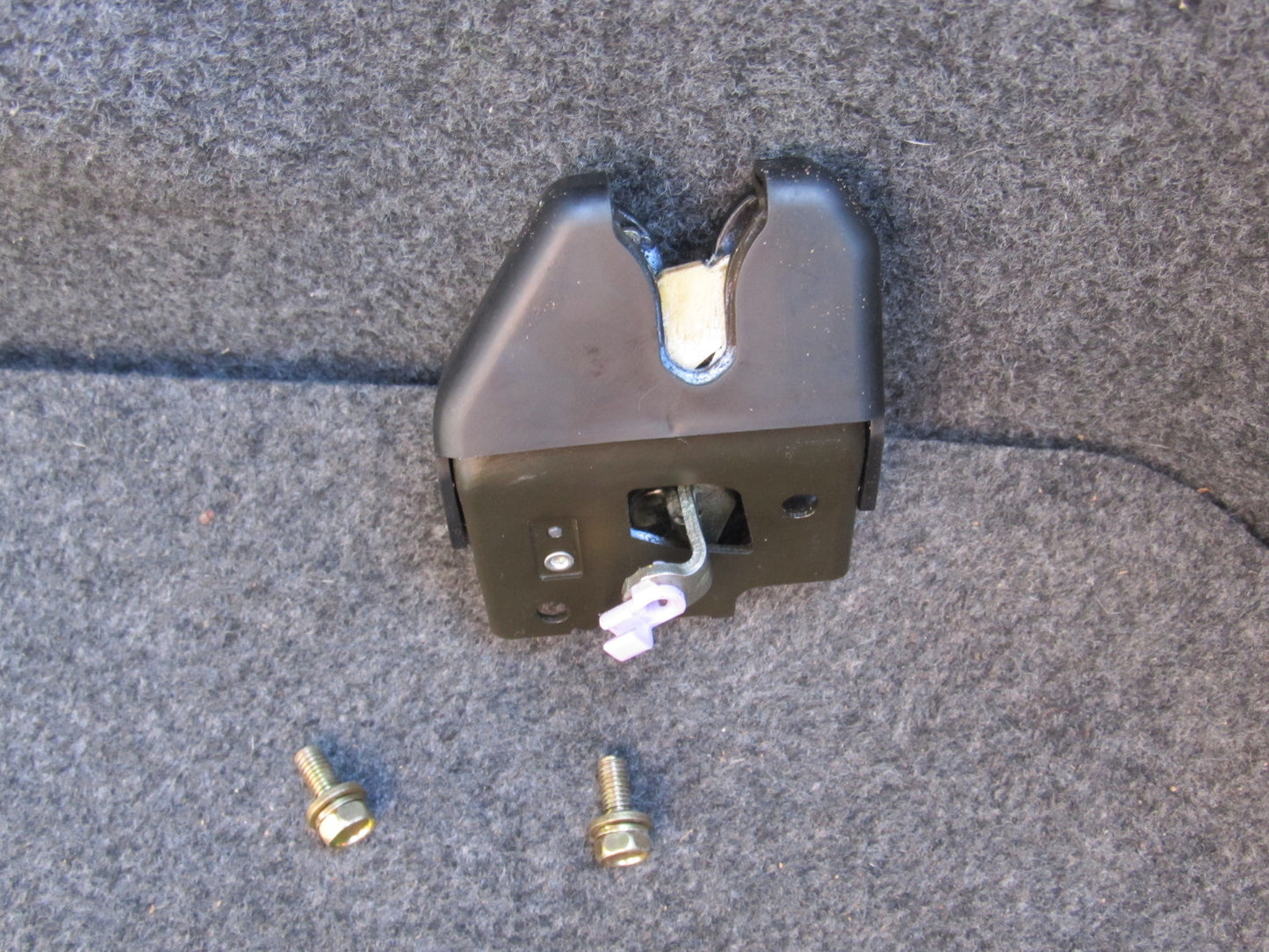 97 98 99 00 01 Honda Prelude OEM Trunk Latch