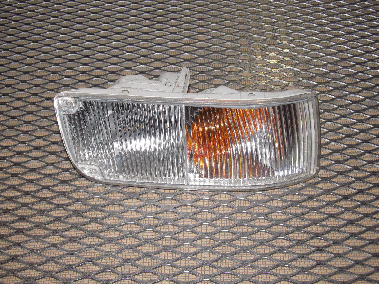 90-96 Nissan 300zx OEM Front Signal Light - Right - JDM