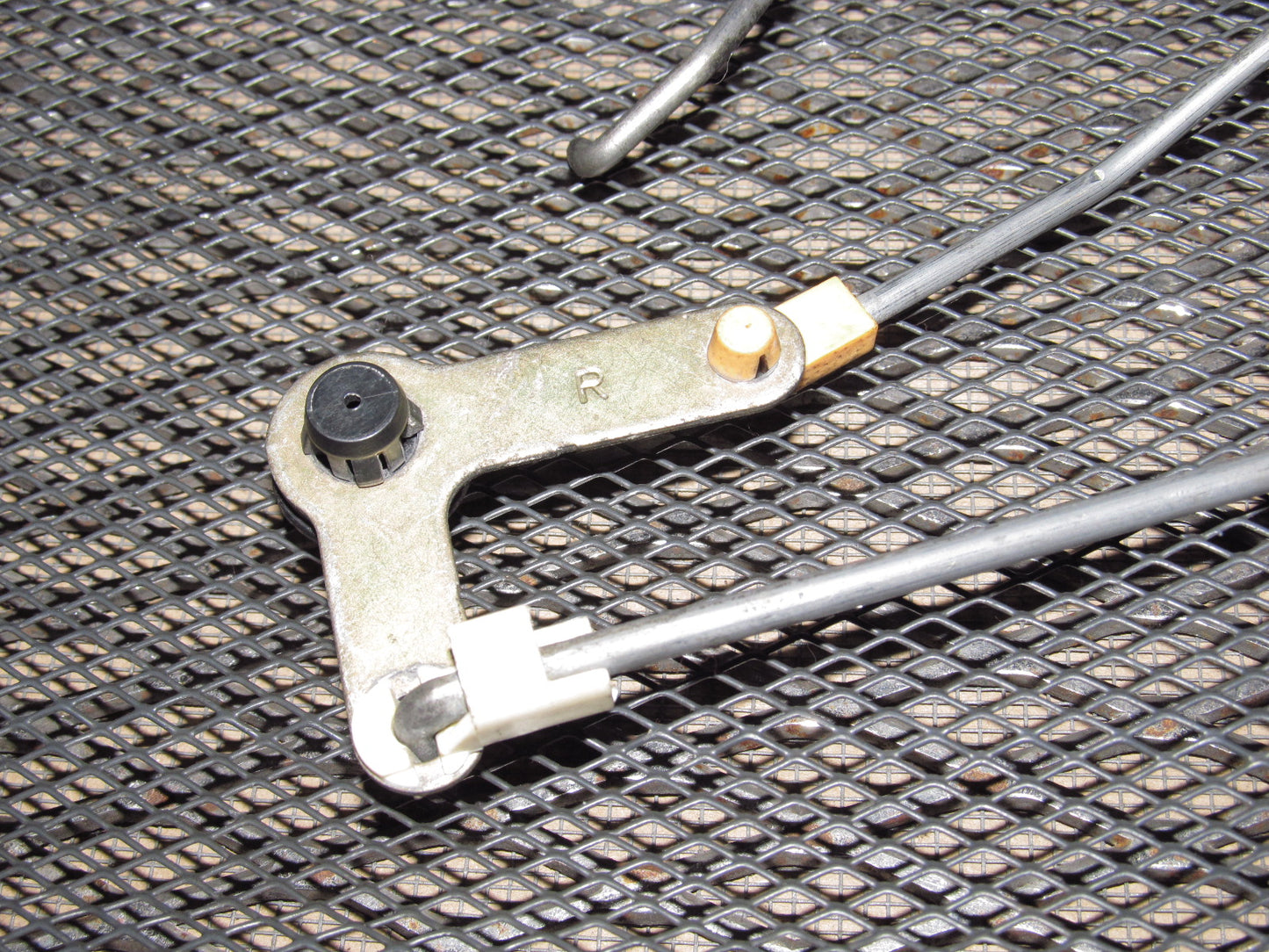 94 95 96 97 Mazda Miata OEM Door Handle Latch Linkage - Right Set