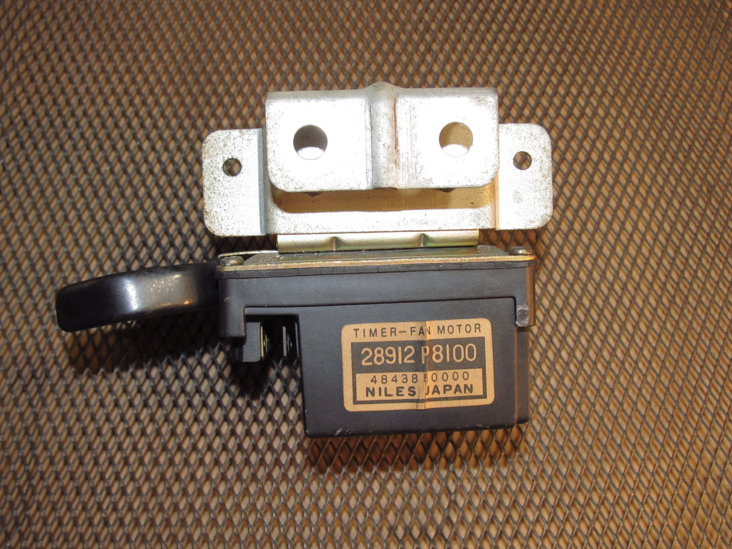 79 80 Datsun 280zx OEM Timer Fan Motor Relay - 48438 P8100