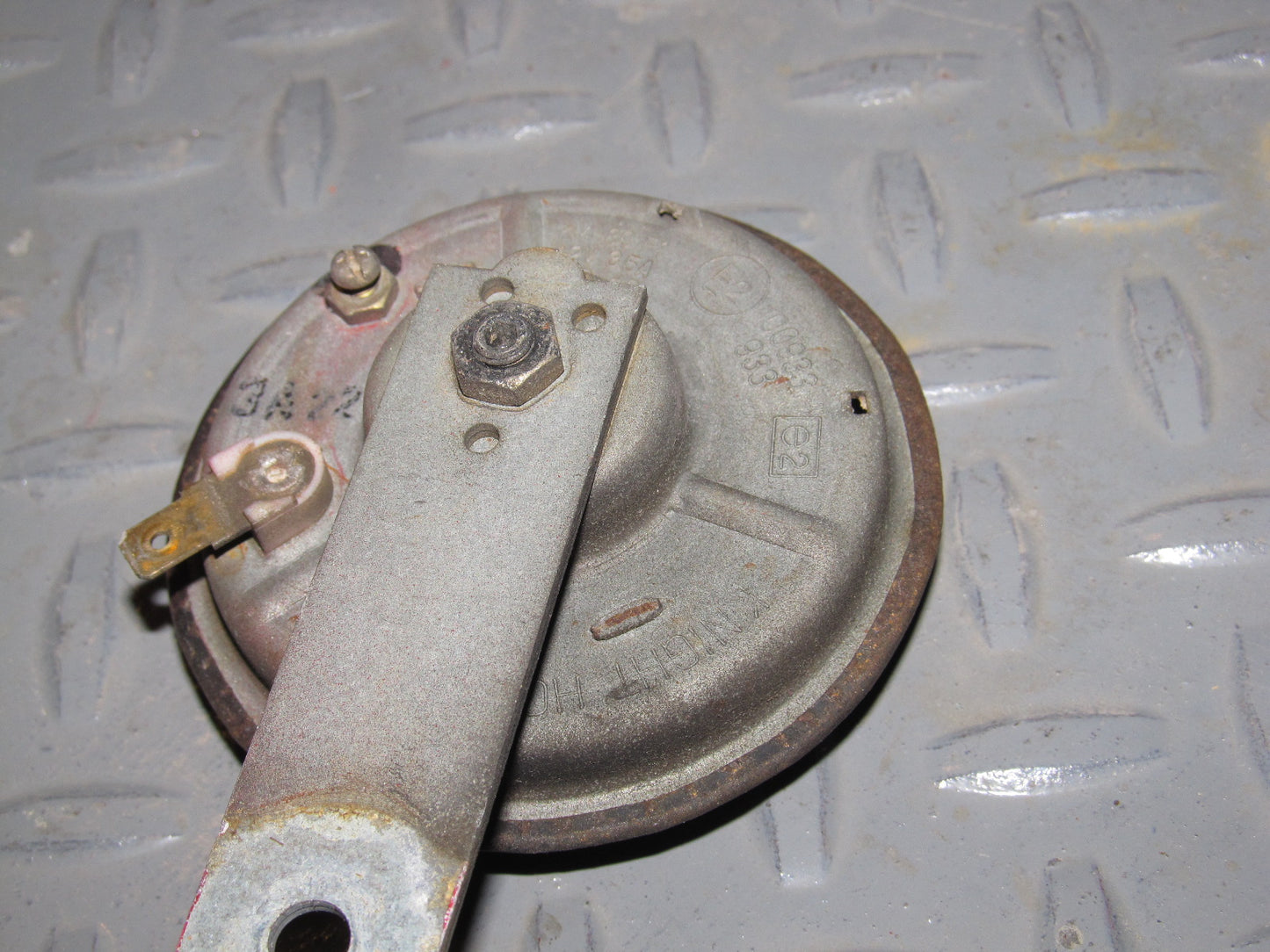 90 91 92 93 Mazda Miata OEM Exterior Horn