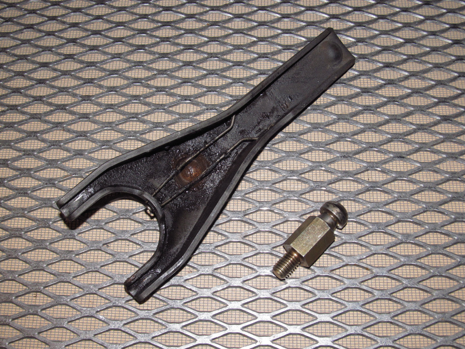 9096 Nissan 300zx OEM Clutch Fork & Pivot Ball