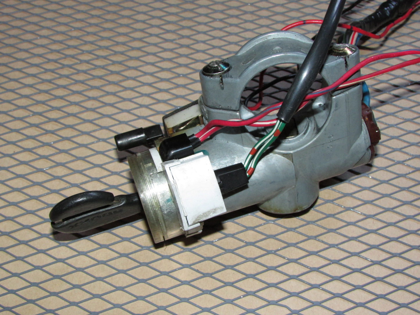 90 91 92 93 Nissan 300zx OEM M/T Ignition Lock Cylinder & Key