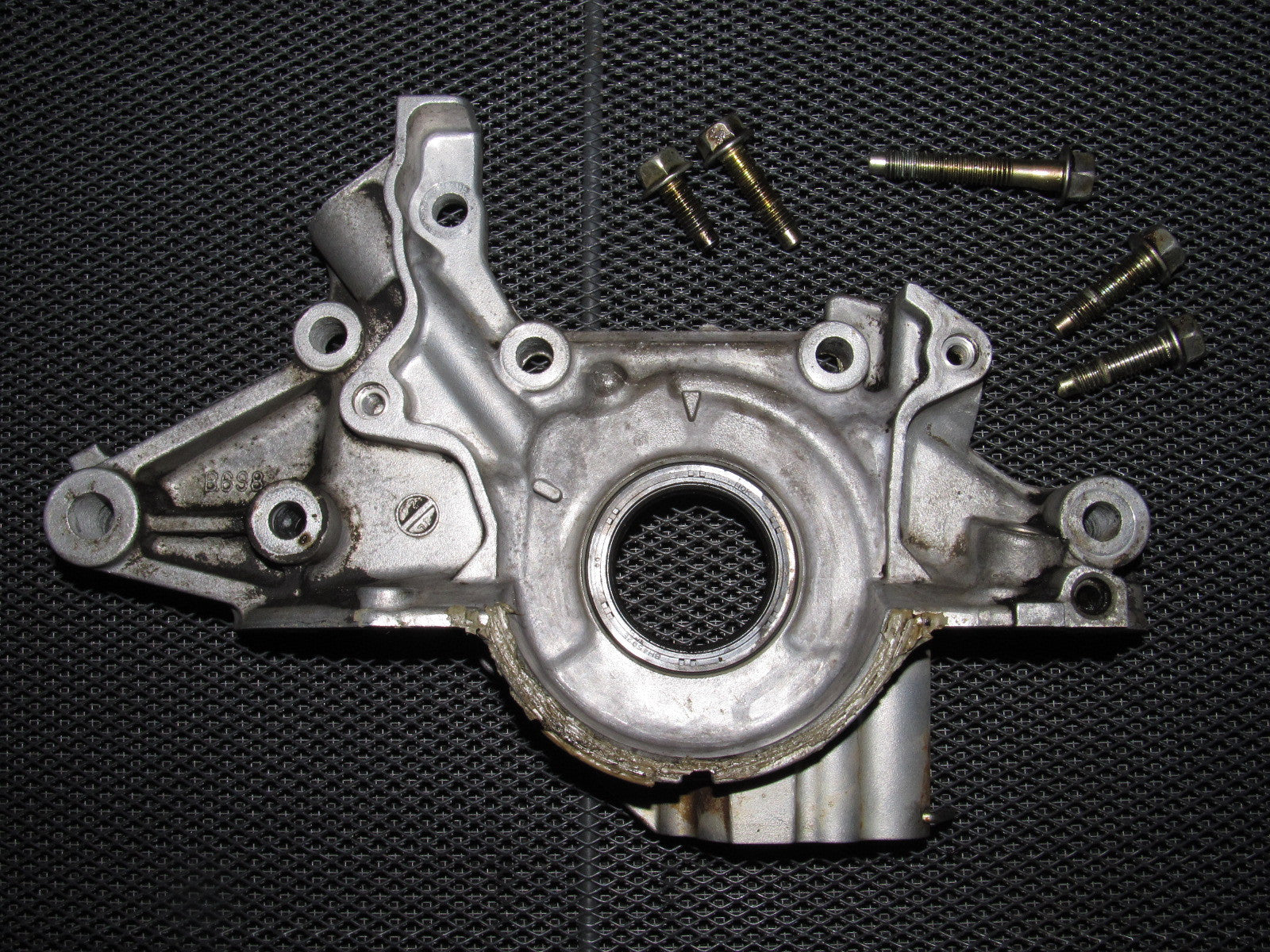 94 95 96 97 Mazda Miata OEM Engine Oil Pump