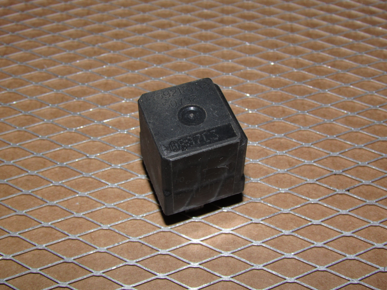 Jeep Relay 04692181AA