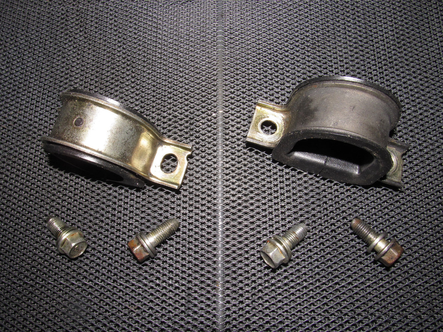 94 95 96 97 Mazda Miata OEM Power Steering Rack Mounting Bracket & Bushing
