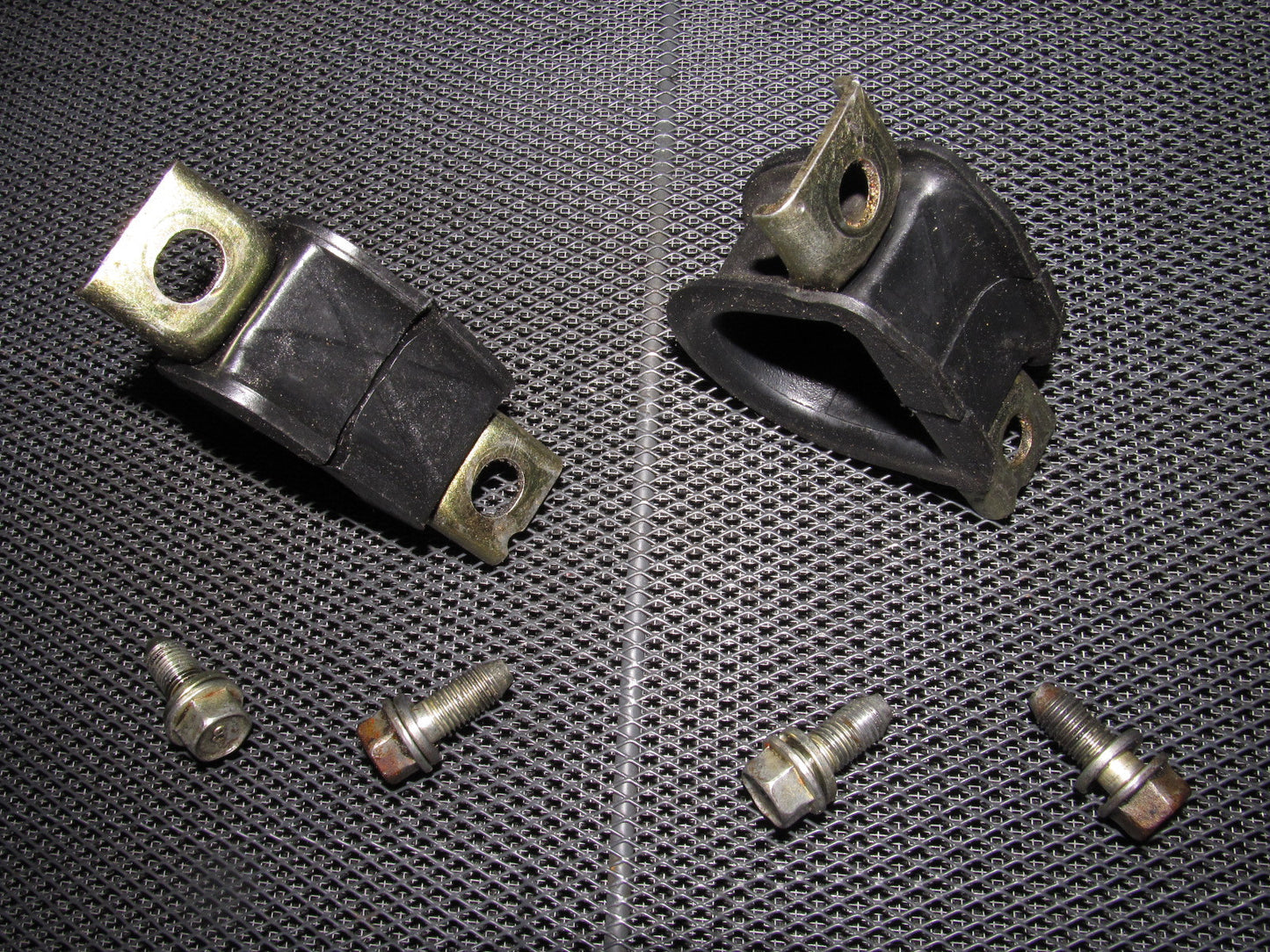94 95 96 97 Mazda Miata OEM Power Steering Rack Mounting Bracket & Bushing