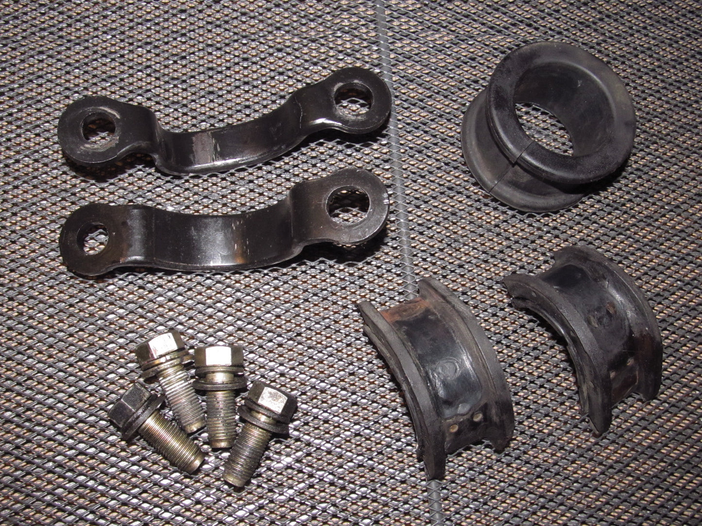 87 88 89 Nissan 300zx OEM Steering Rack Mounting Bracket