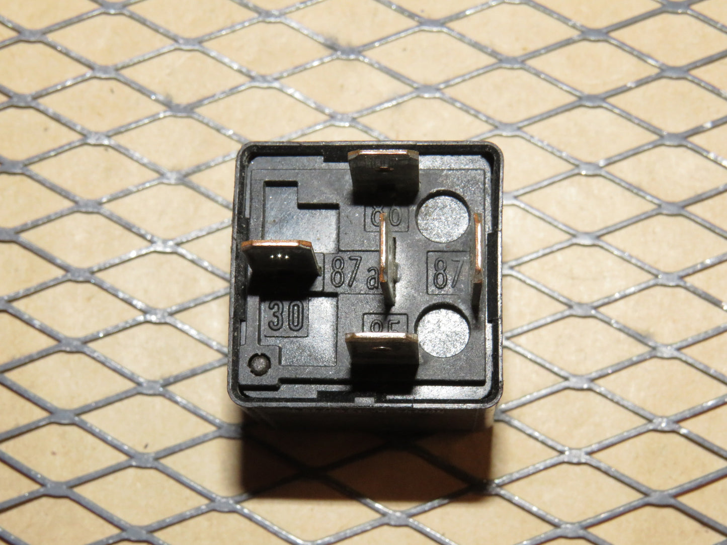 Volvo Relay V23134-A52-X345 / 9441160
