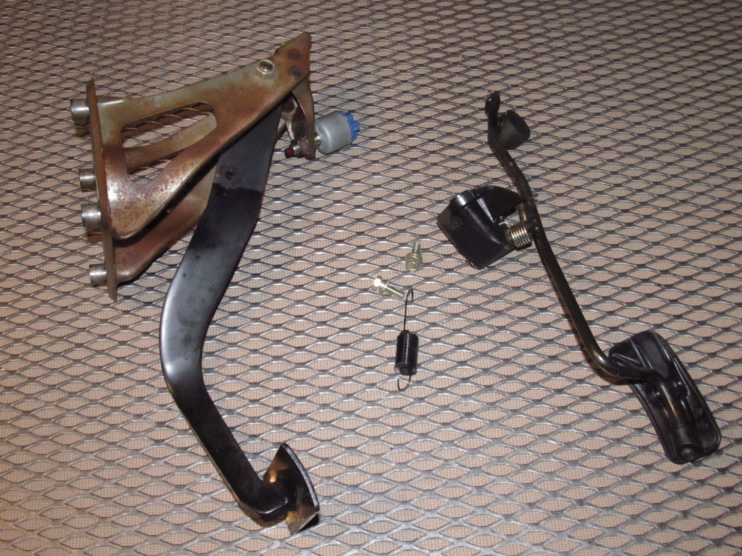 91 92 93 94 95 Toyota MR2 OEM A/T Pedal Assembly
