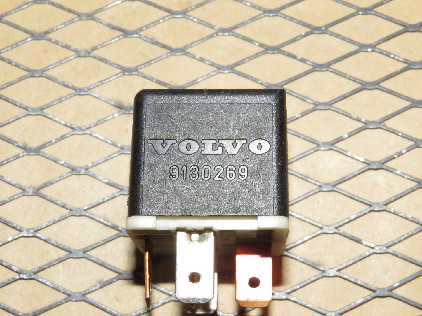 Volvo Relay (J) 9130269 / 4RA 003 510-73