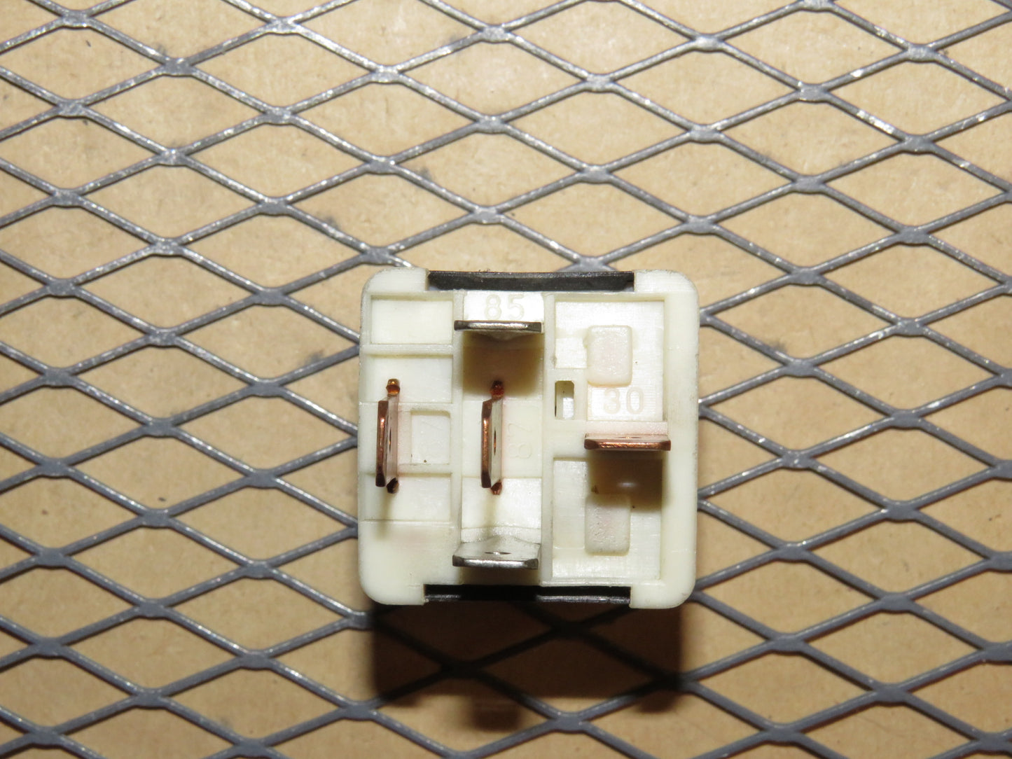 Volvo Relay (J) 9130269 / 4RA 003 510-73