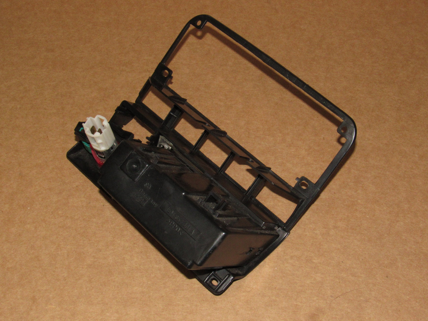 99.5 00 01 02 Volkswagen Cabrio OEM Dash Climate Control Bezel Cover