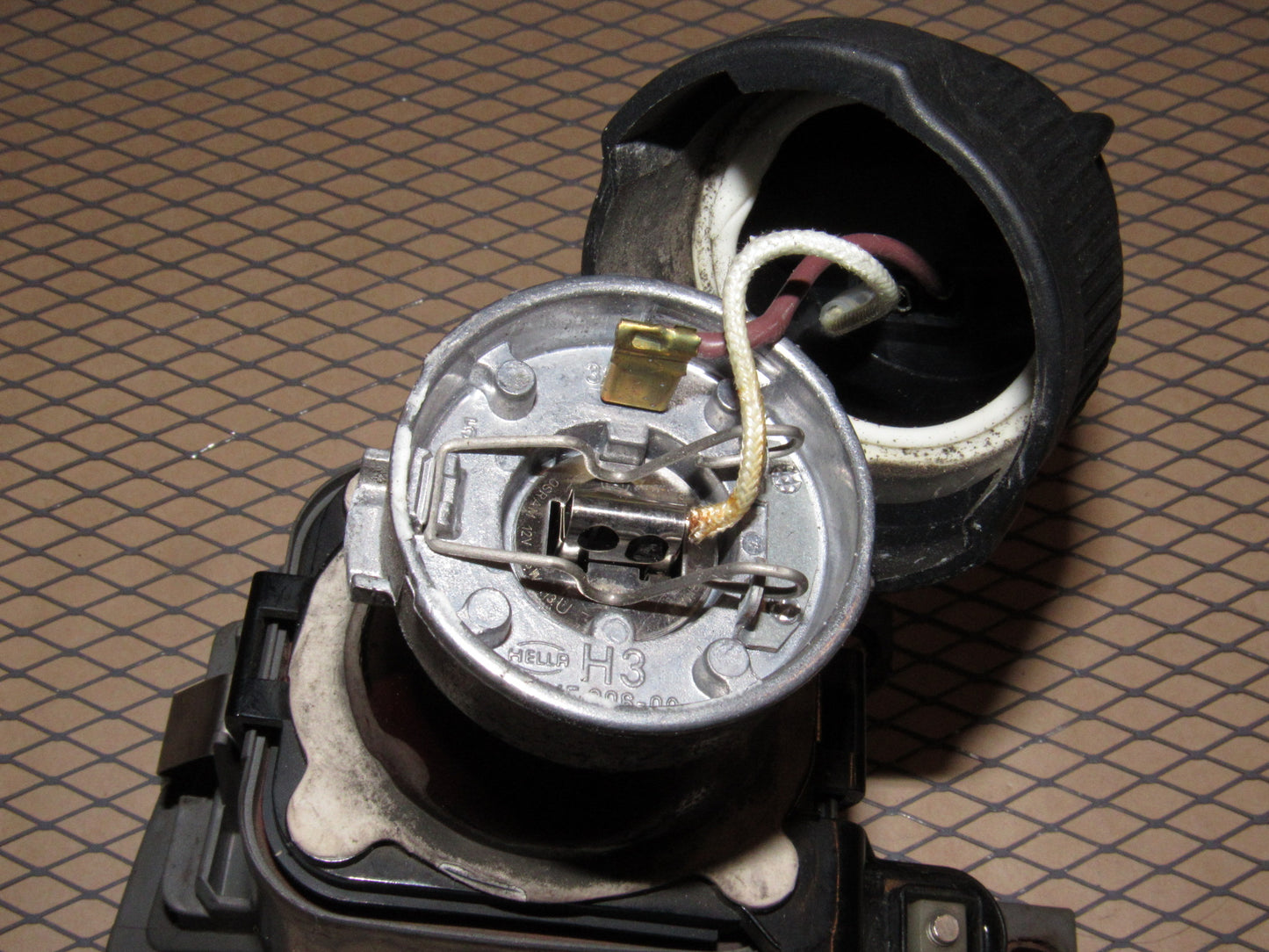 95 96 97 98 99 Volkswagen Cabrio OEM Fog Light Left