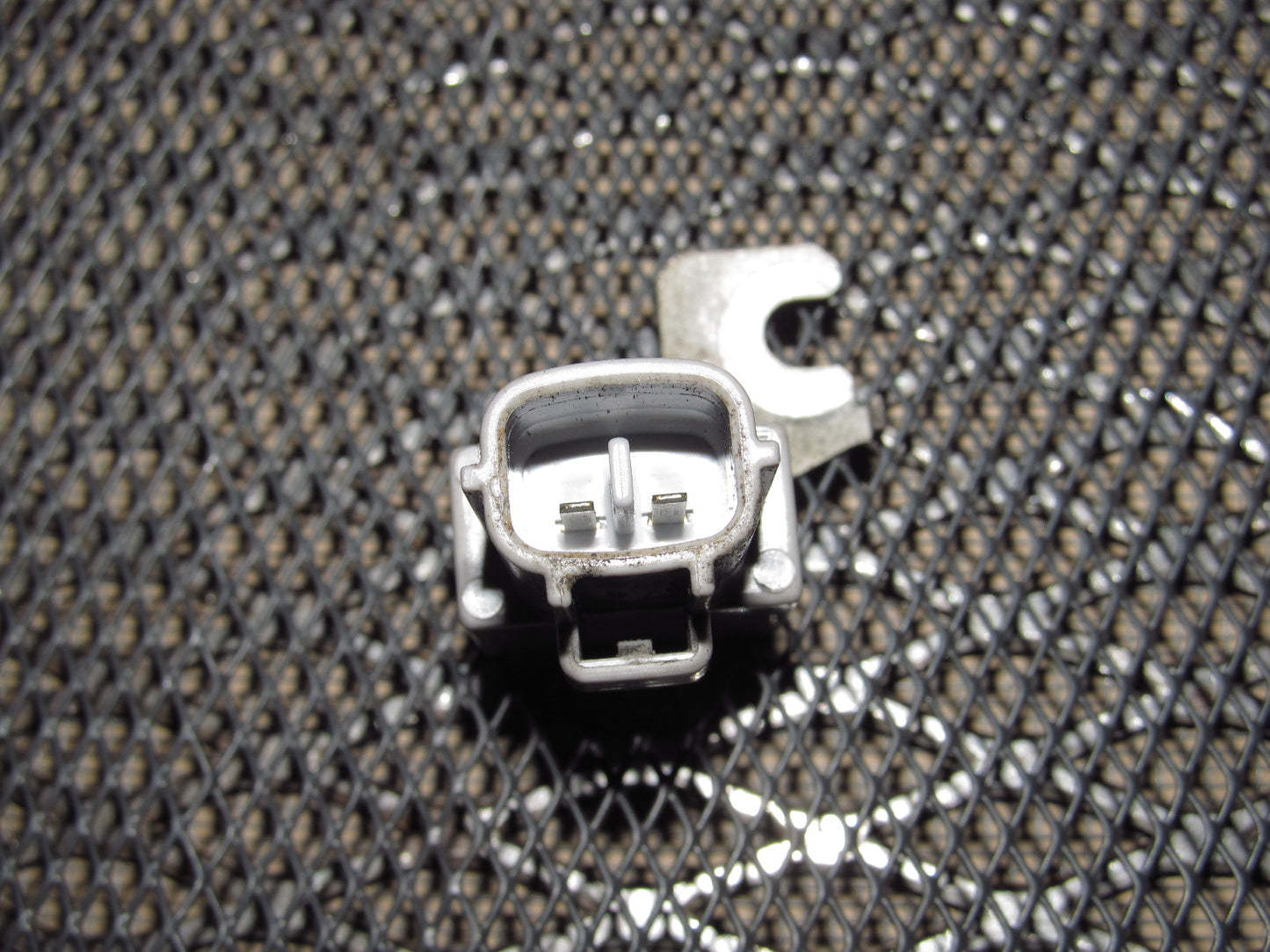 91 92 93 94 95 Toyota MR2 OEM Ignition Resistor Condenser 90980-04084