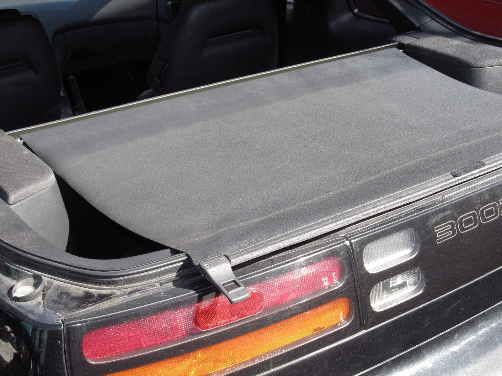 90-96 Nissan 300zx OEM Trunk Cover - 2+0 – Autopartone