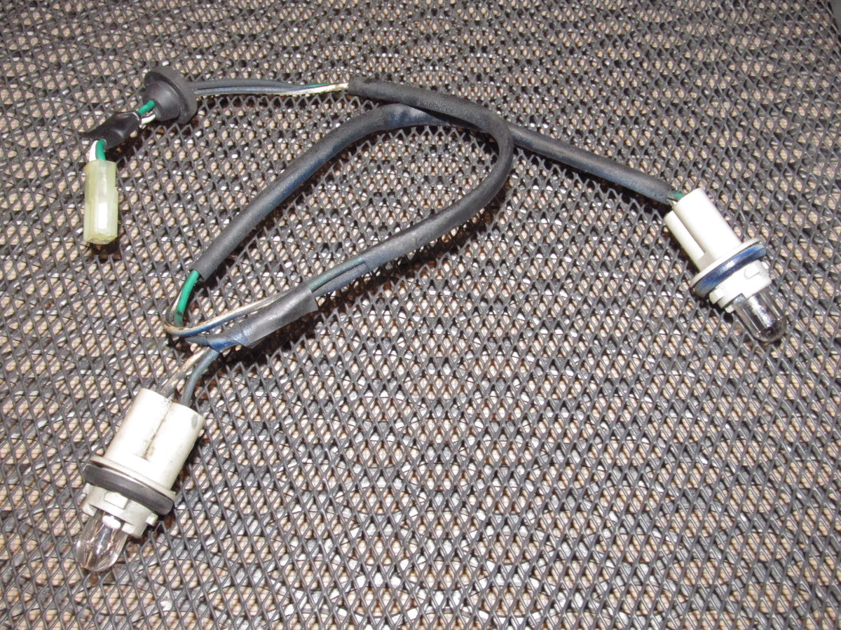 91 92 93 94 95 Toyota MR2 OEM Rear License Plate Light Bulb Socket & H ...