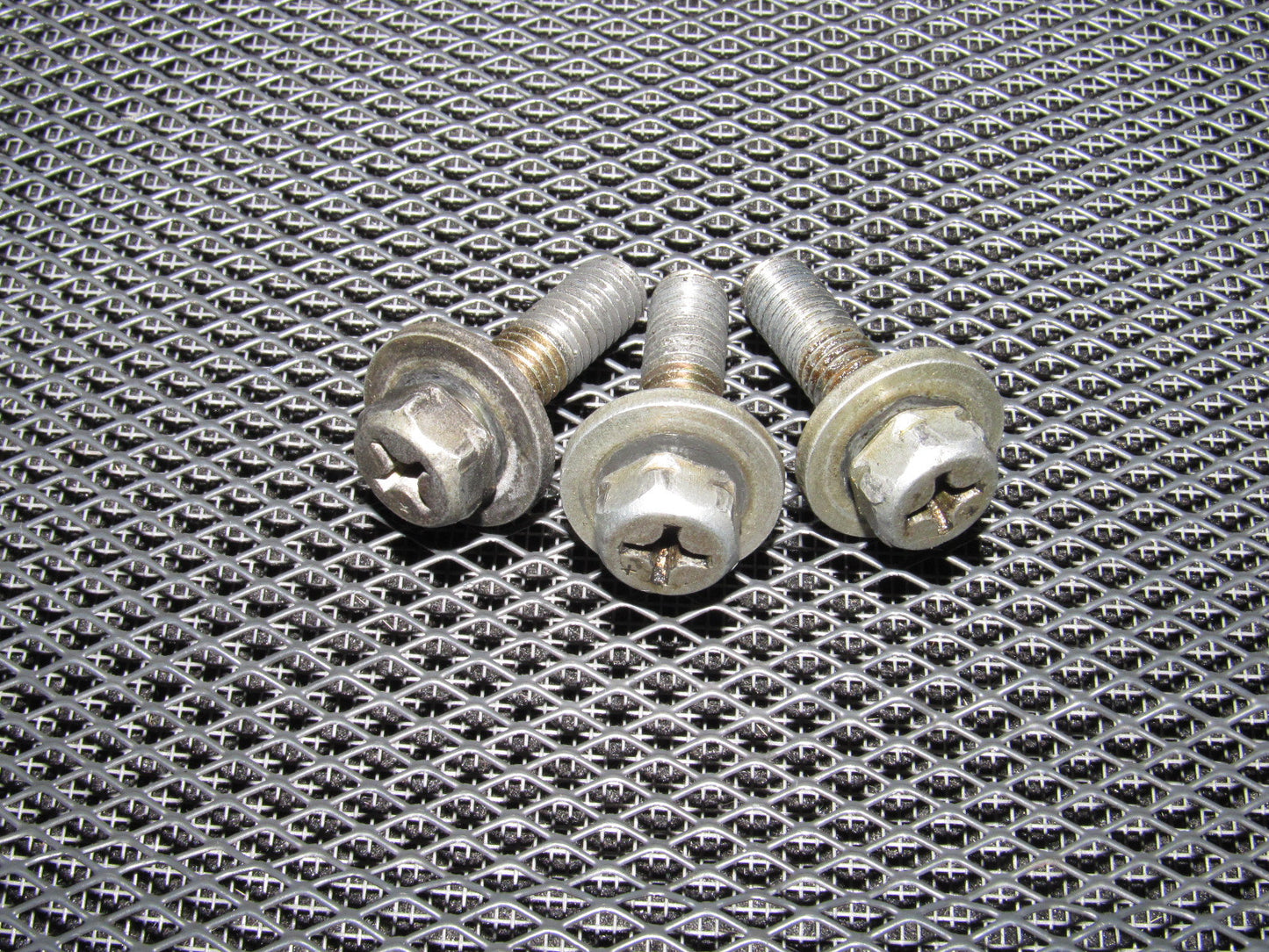 88 89 Honda CRX OEM D15B2 Ignition Distributor Mounting Adjustment Bolt