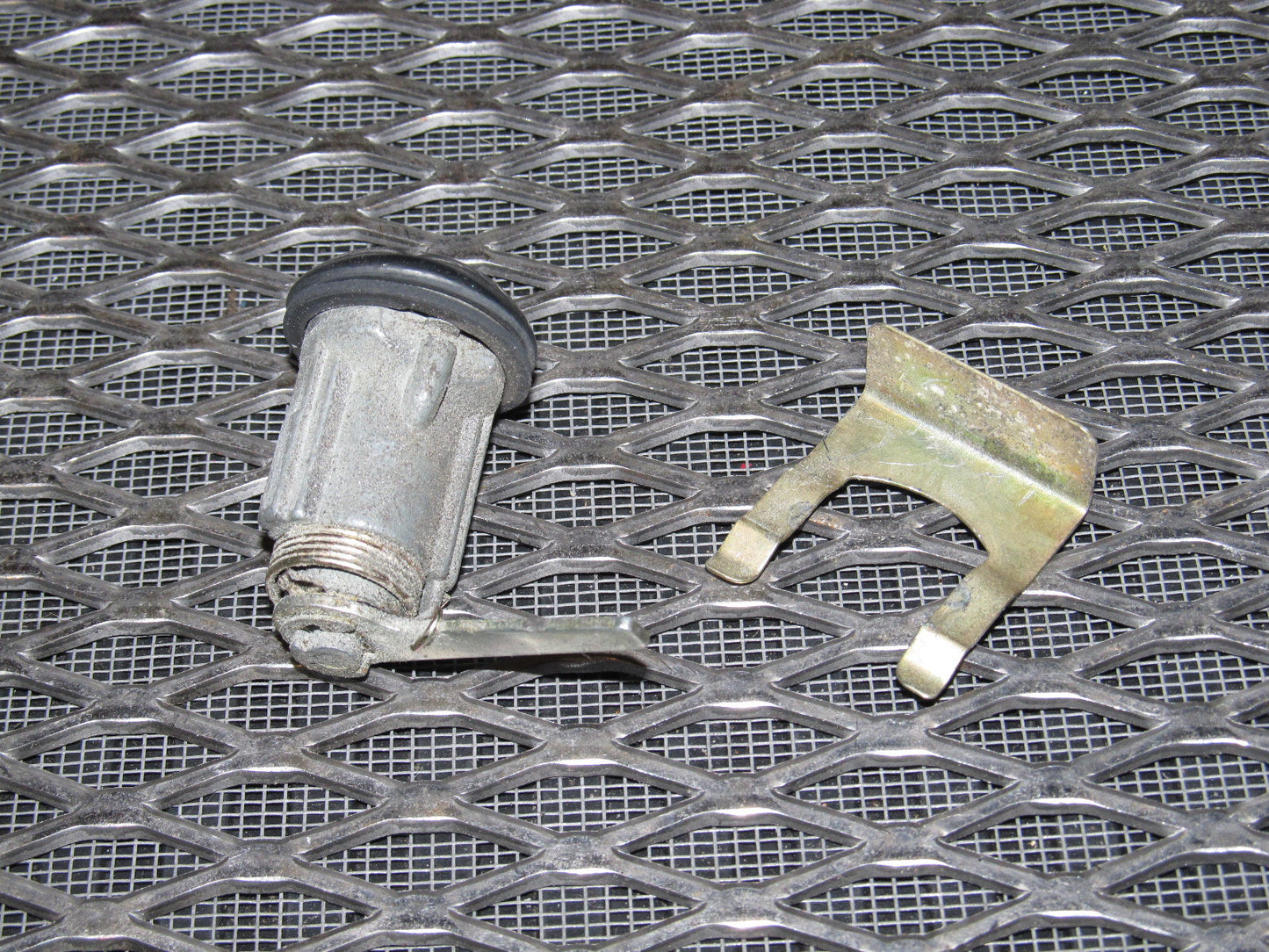 84 85 Mazda RX7 OEM Hatch Trunk Lock & Tumbler