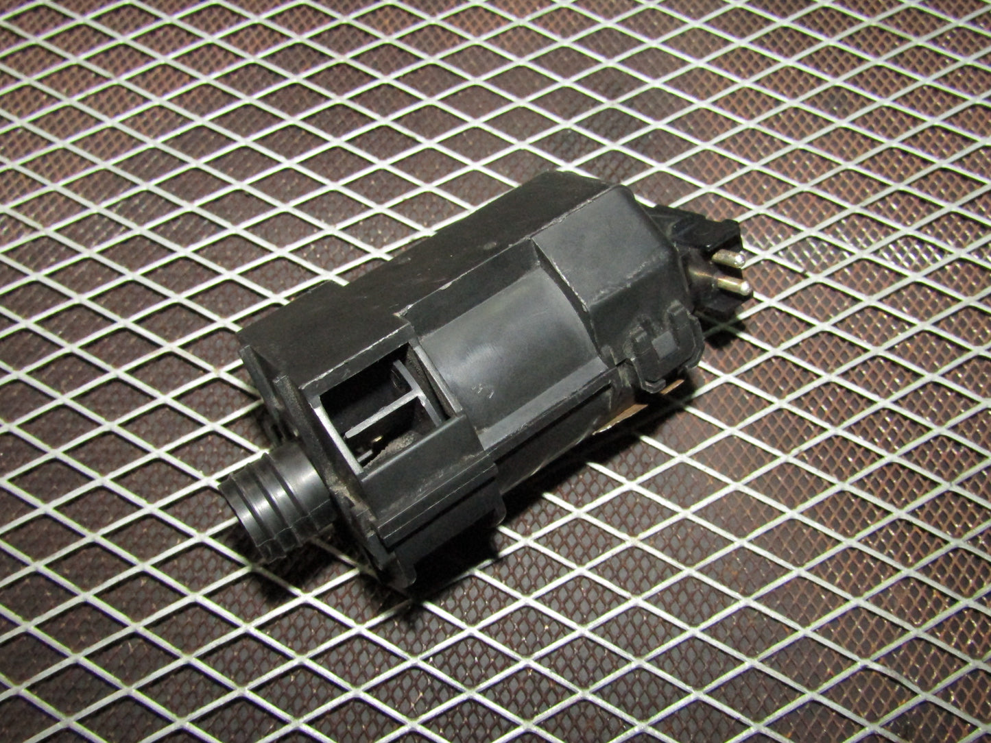 86-93 Mercedes Benz 300E OEM Auto Climate Control Temperature Sensor - Right