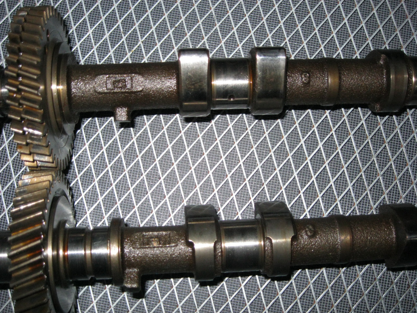 JDM Toyota 1MZ-FE 3.0L V6 None VVTi Engine Camshaft - Right