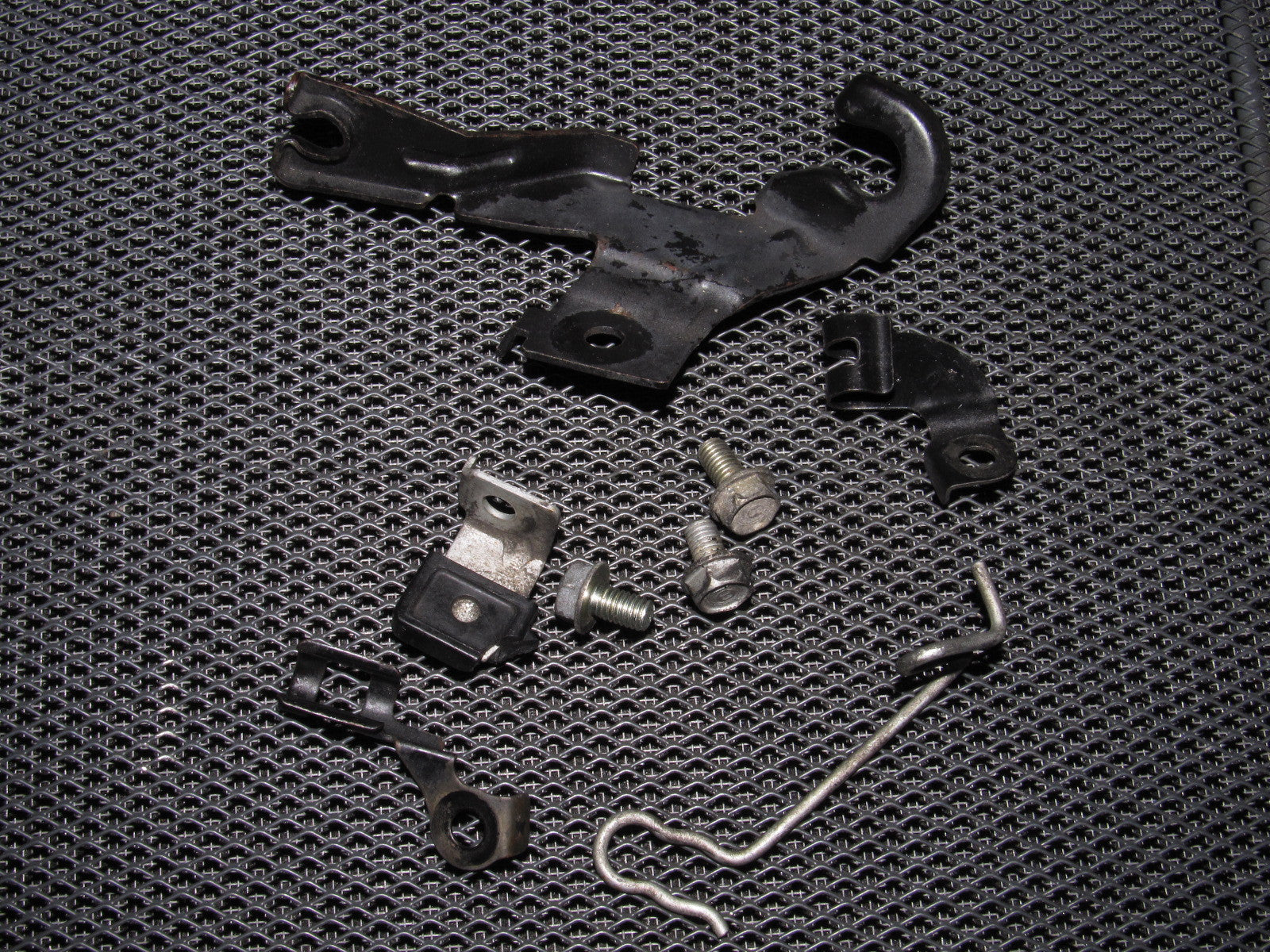 88 89 Honda CRX OEM D15B2 Throttle Cable Holder Bracket
