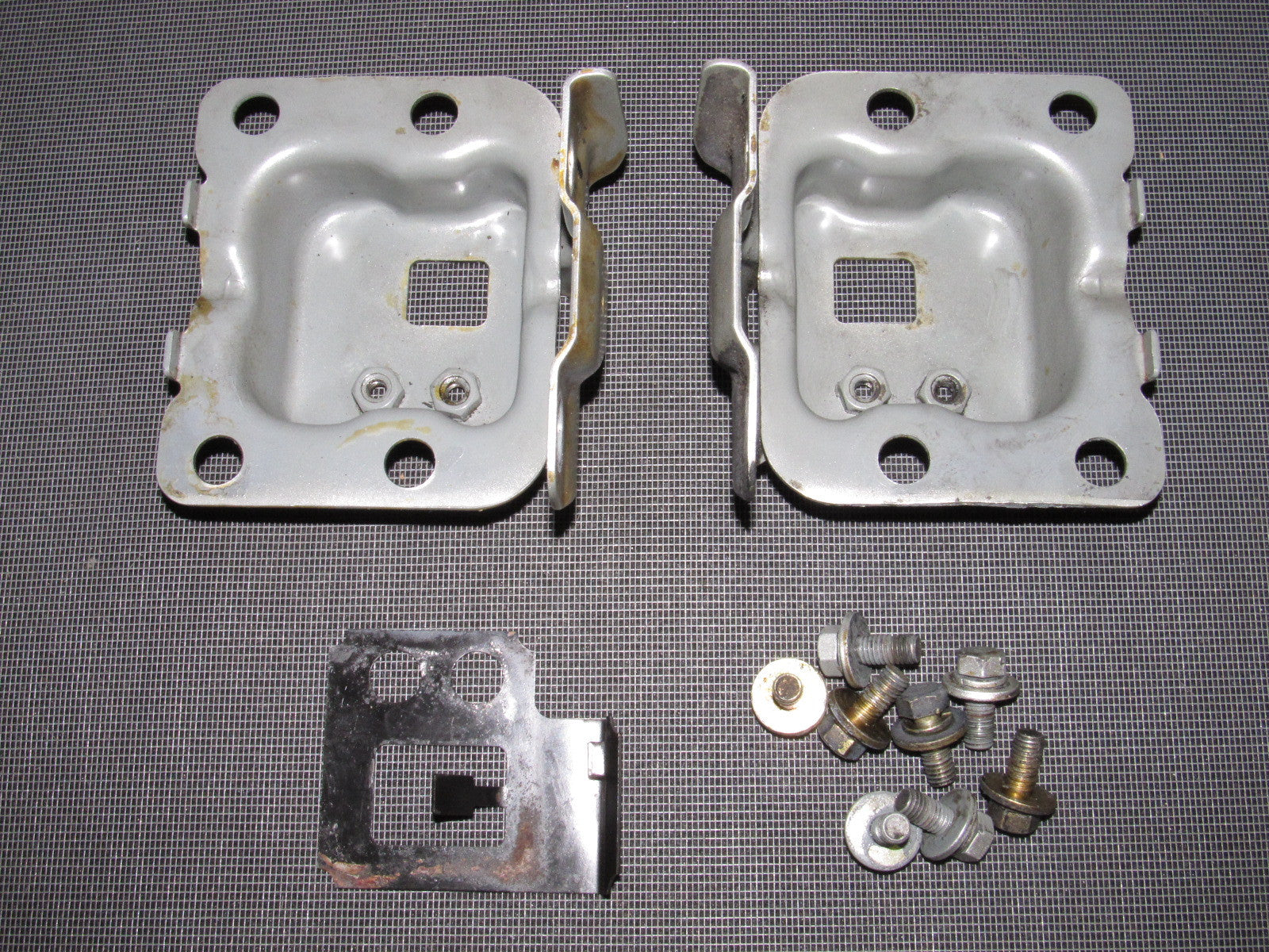 88 89 Honda CRX OEM D15B2 Front Reinforcement Bar Mounting Bracket