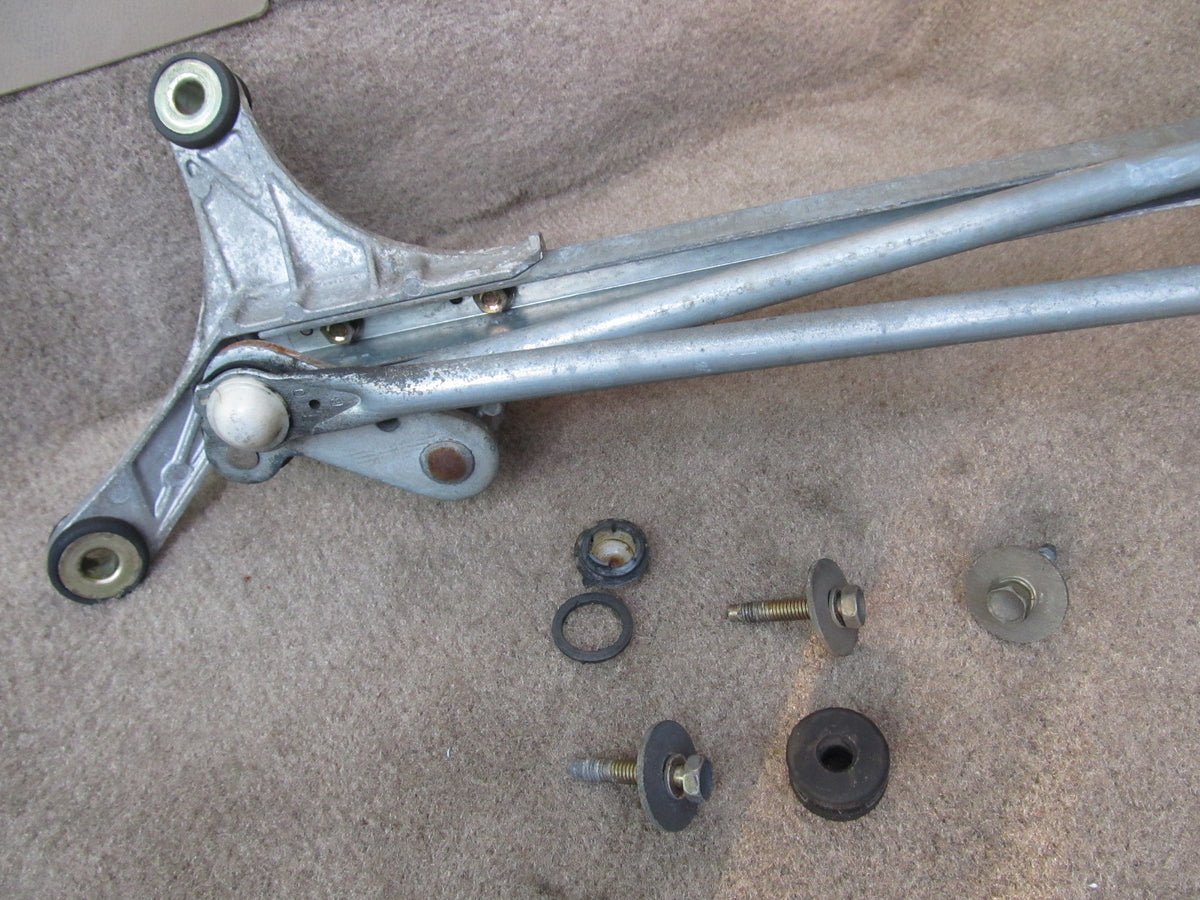 97 98 99 00 01 Honda Prelude OEM Front Wiper Linkage Arm