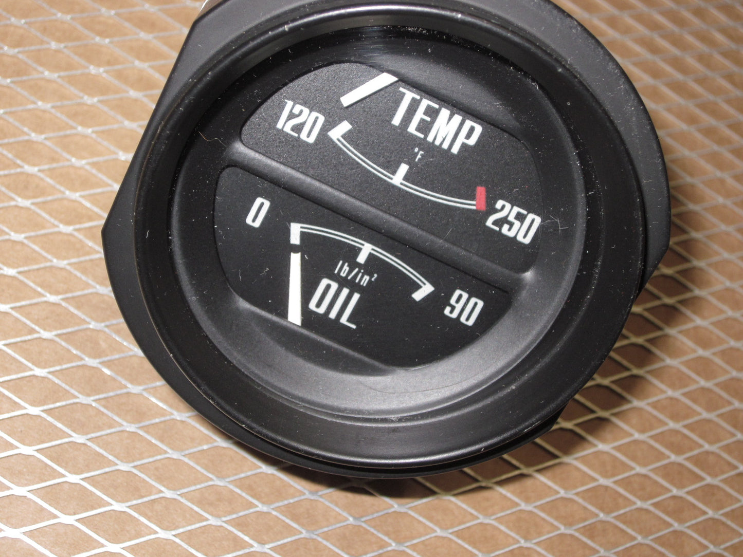 70 71 72 73 Datsun 240z OEM Temperature Temp & Oil Meter Gauge