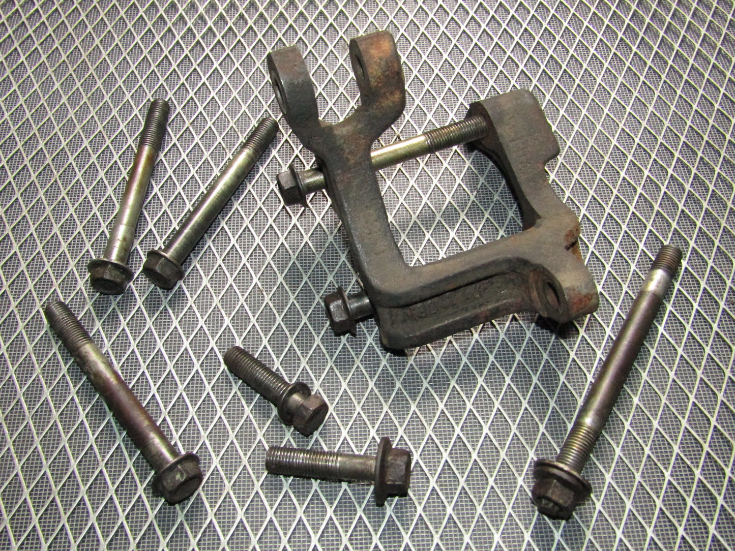 1991 Toyota Crown 2JZ-GE None VVti OEM A/C Compressor Mounting Bracket