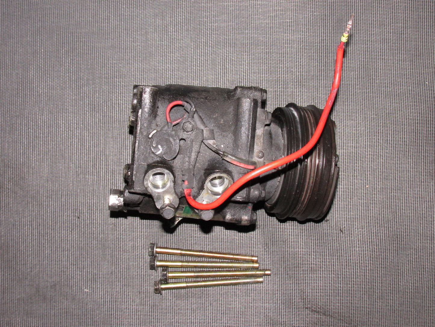 96 97 98 99 00 Honda Civic OEM D16Y8 A/C Compressor & Clutch