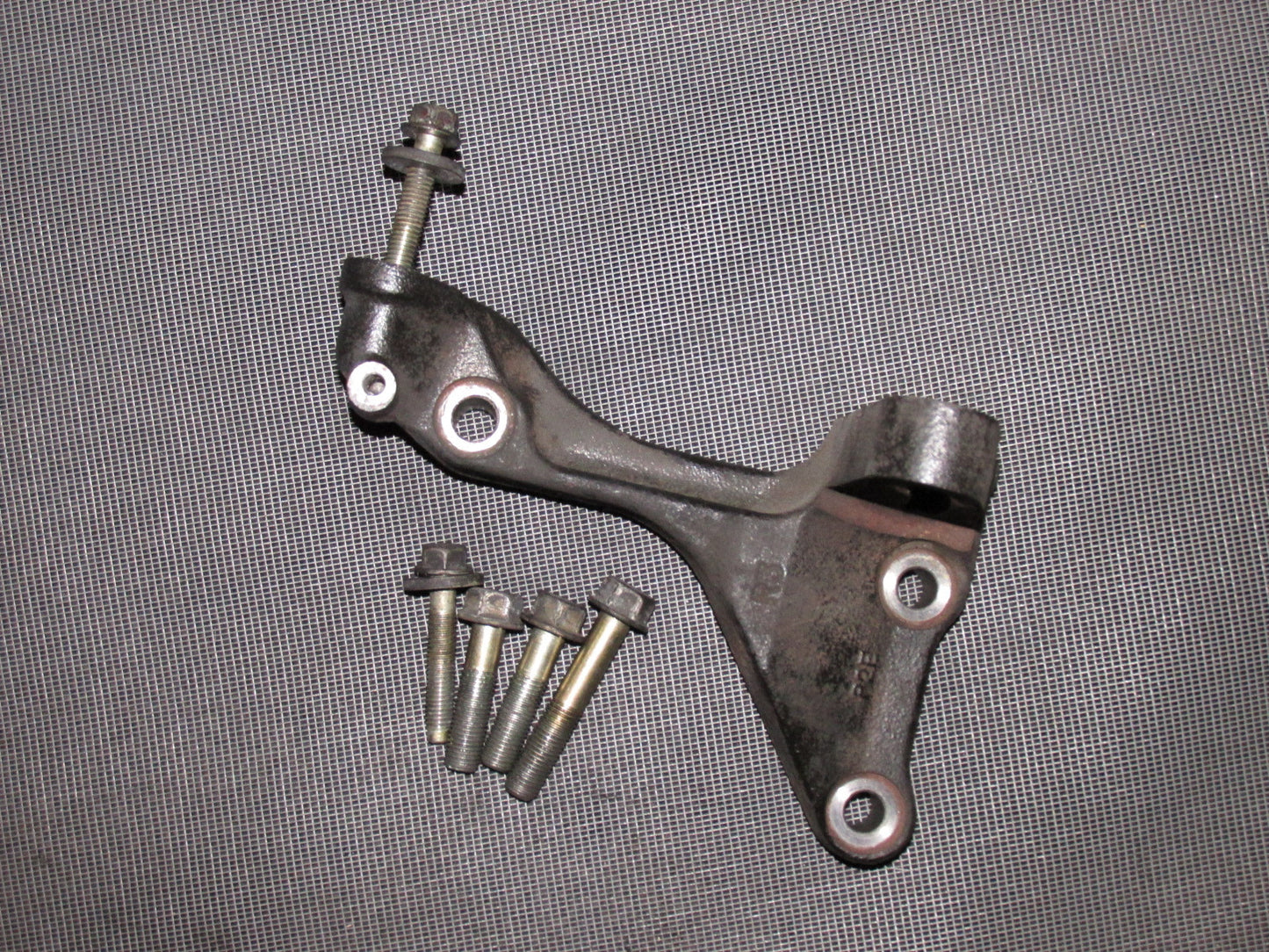96 97 98 99 00 Honda Civic OEM D16Y8 Power Steering Pump Bracket