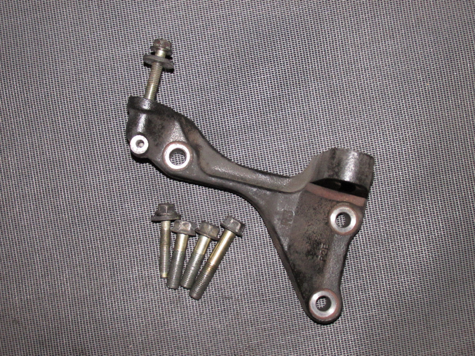 96 97 98 99 00 Honda Civic OEM D16Y8 Power Steering Pump Bracket