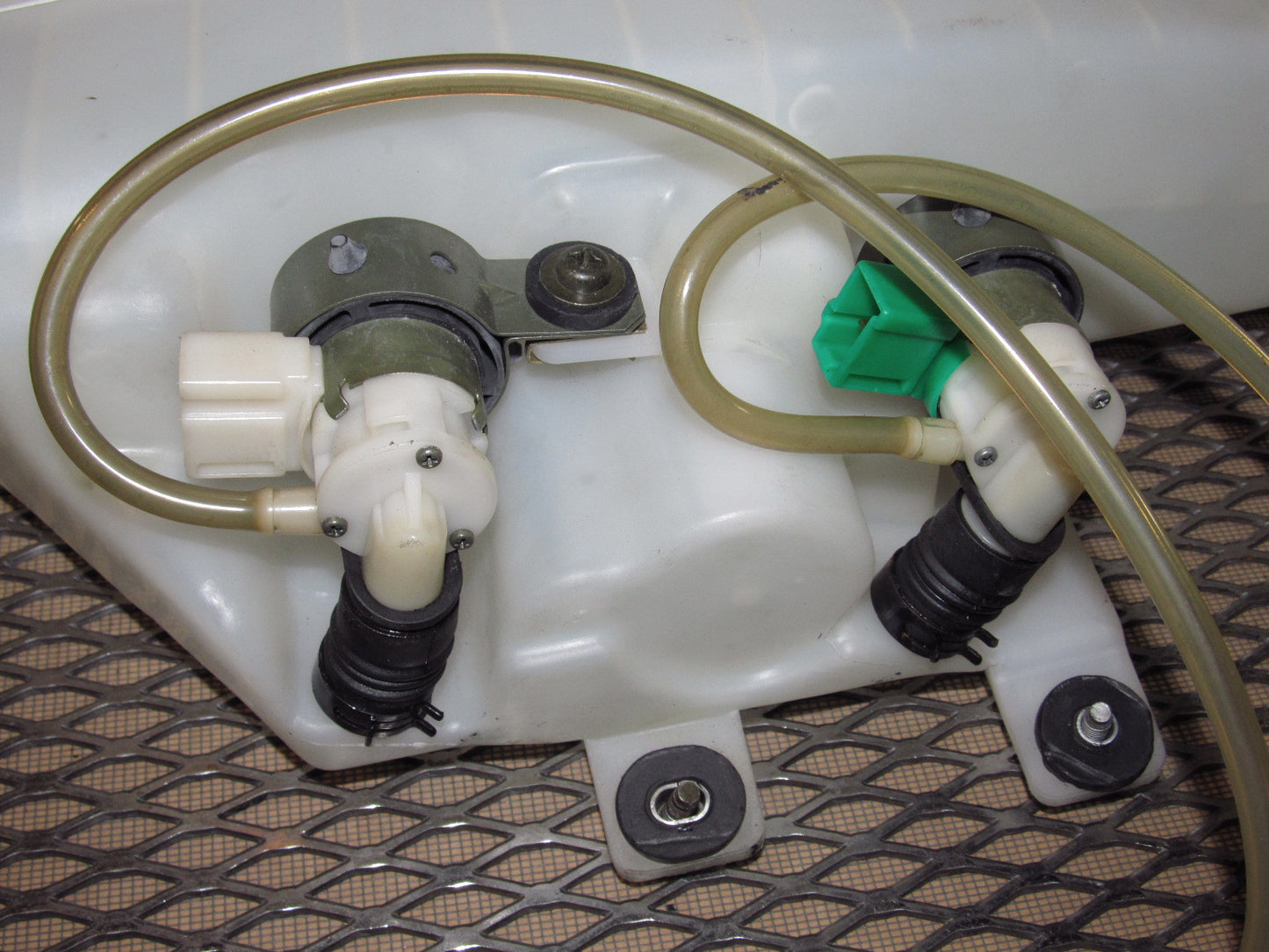 90-96 Nissan 300zx OEM Rear Wiper Washer Reservoir Tank