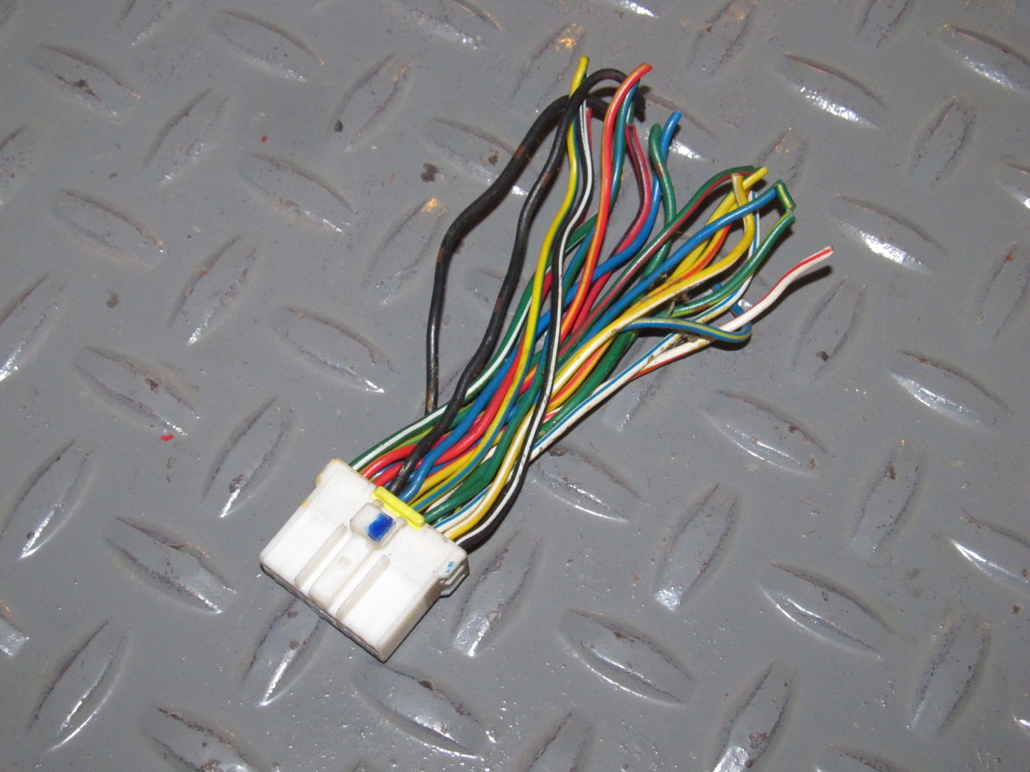 93 94 Mitsubishi Eclipse OEM Seat Belt Control Module Computer Pigtail Harness