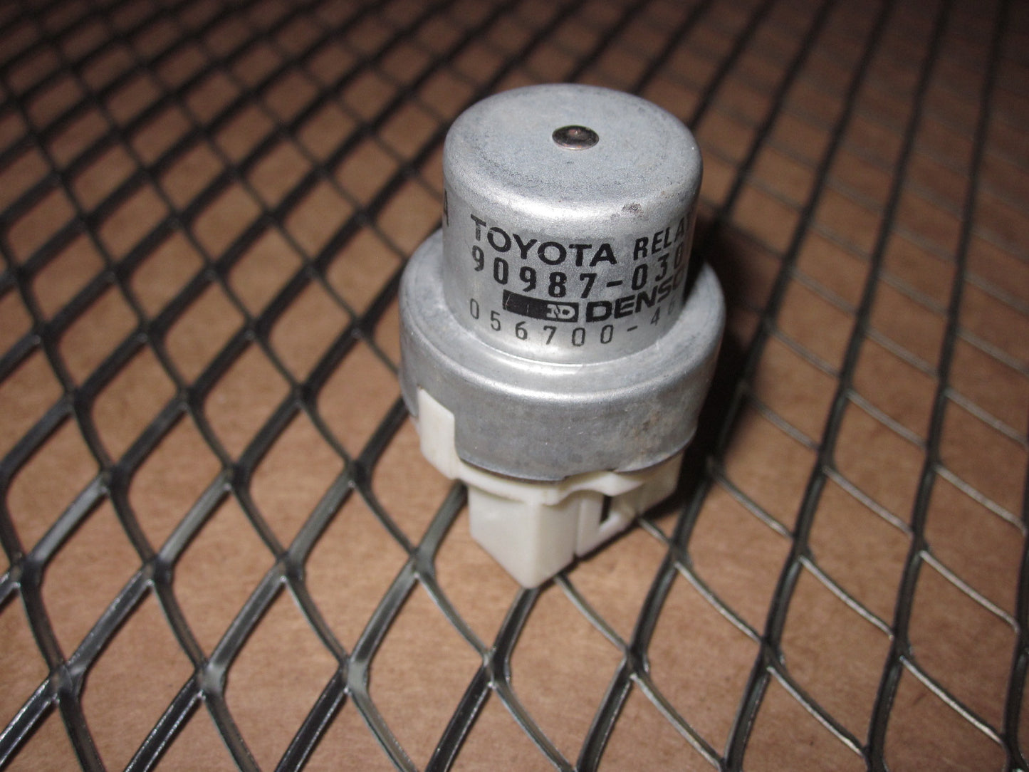 Toyota & Lexus Relay 90987-03001