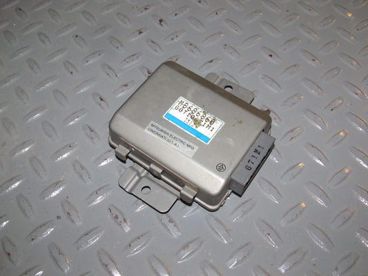 93 94 Mitsubishi Eclipse OEM Cruise Control Module Computer MB686860