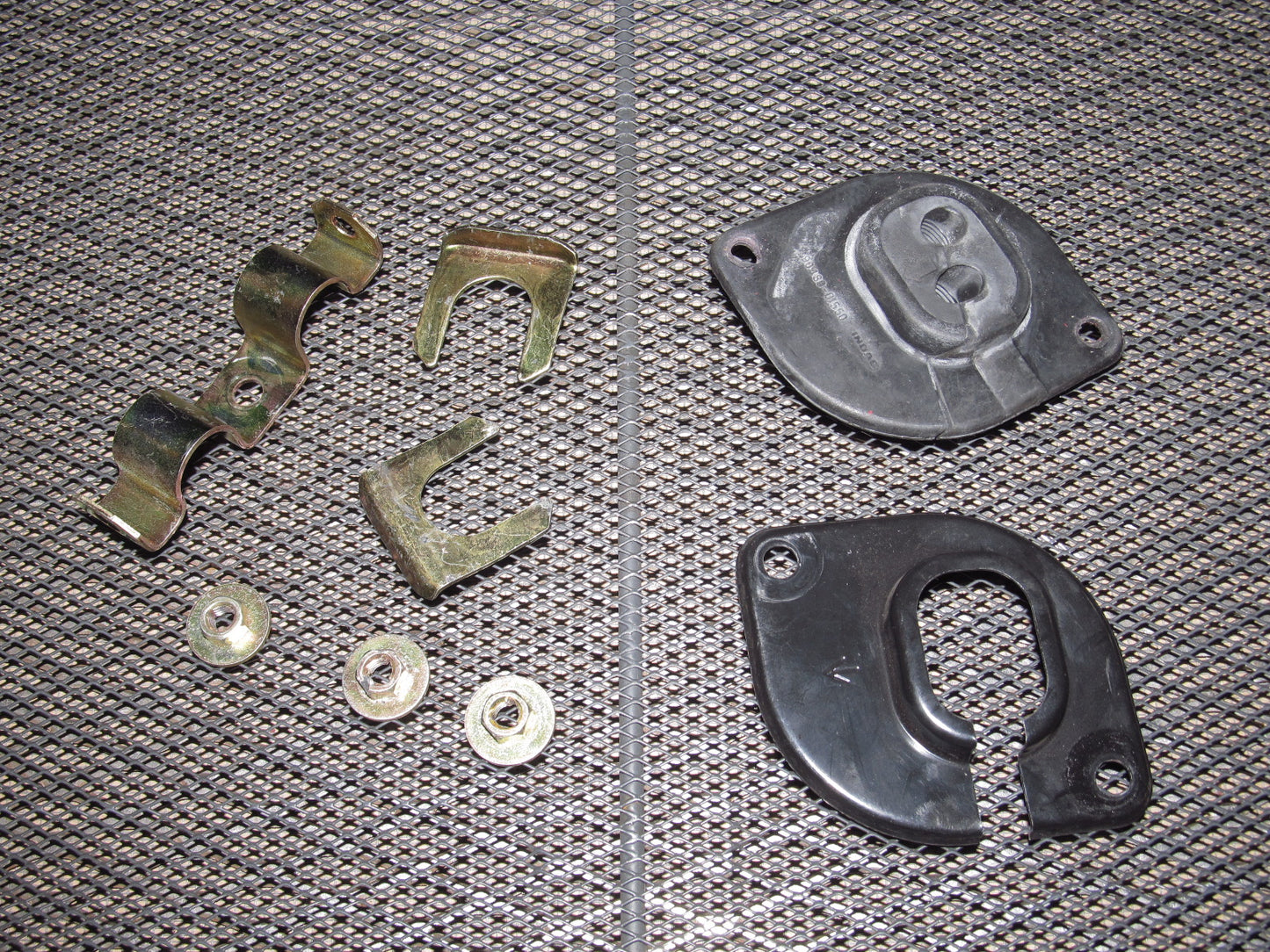 91 92 93 94 95 Toyota MR2 OEM M/T Shifter Cable Bracket & Grommet