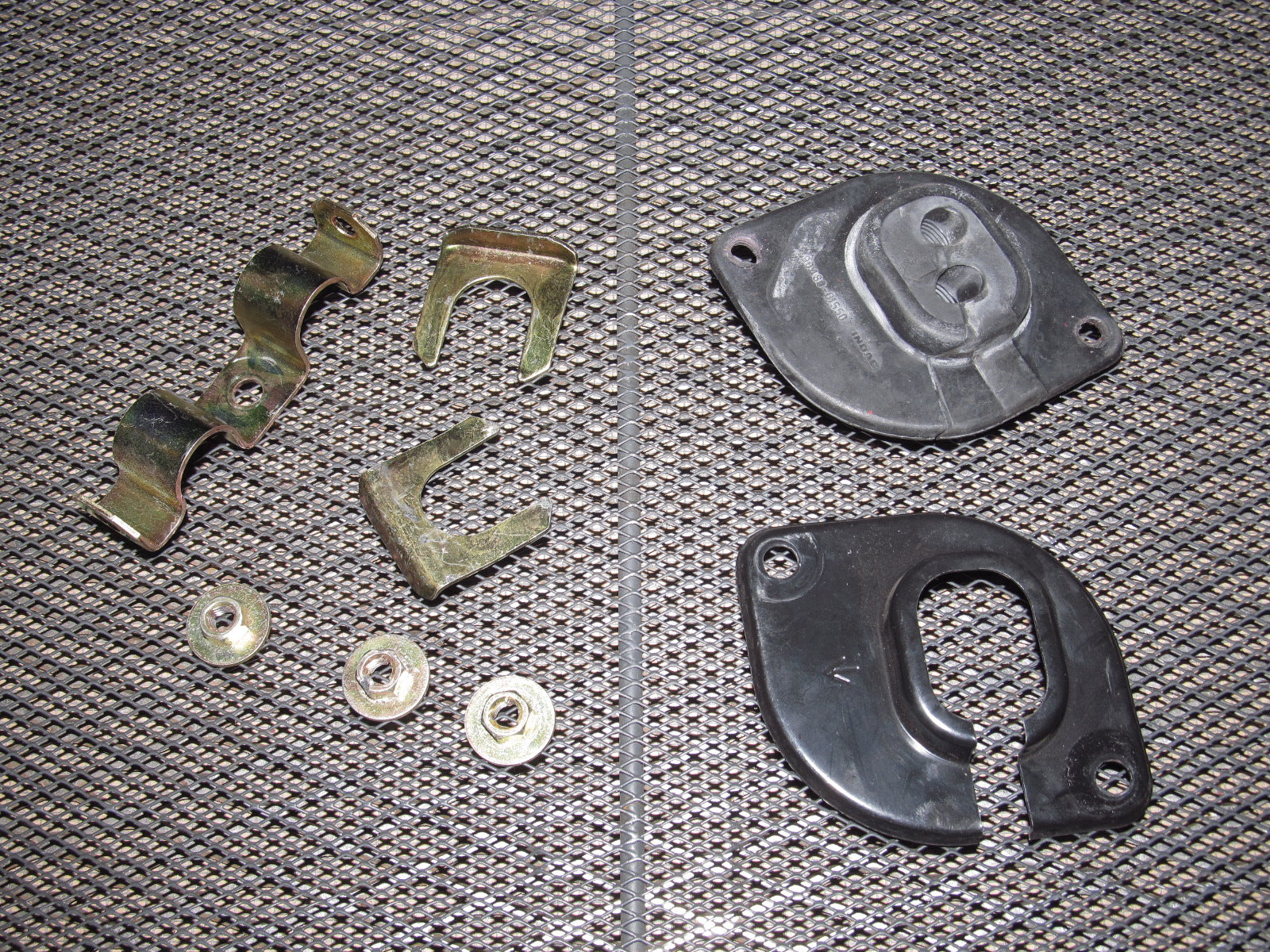 91 92 93 94 95 Toyota MR2 OEM M/T Shifter Cable Bracket & Grommet