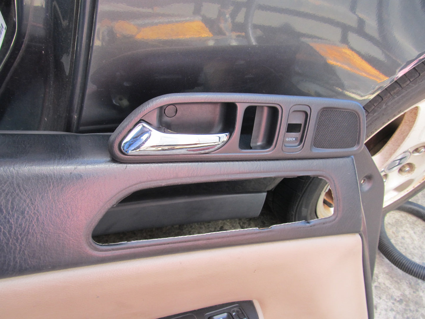 97 98 99 00 01 Honda Prelude OEM Interior Door Handle & Bezel Trim Cover - Left