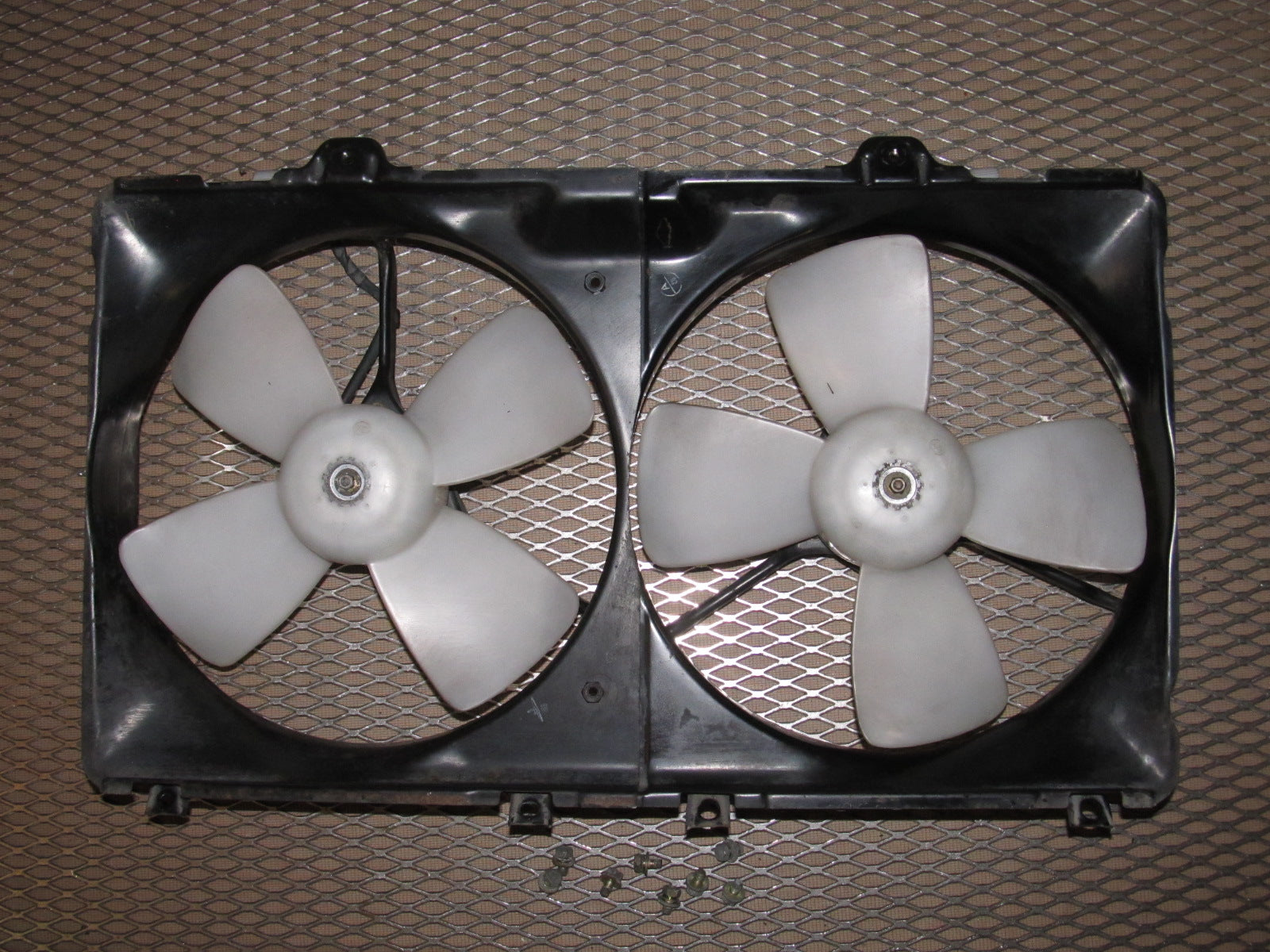 91 92 93 94 95 Toyota MR2 OEM Radiator & A/C Condenser Fan – Autopartone