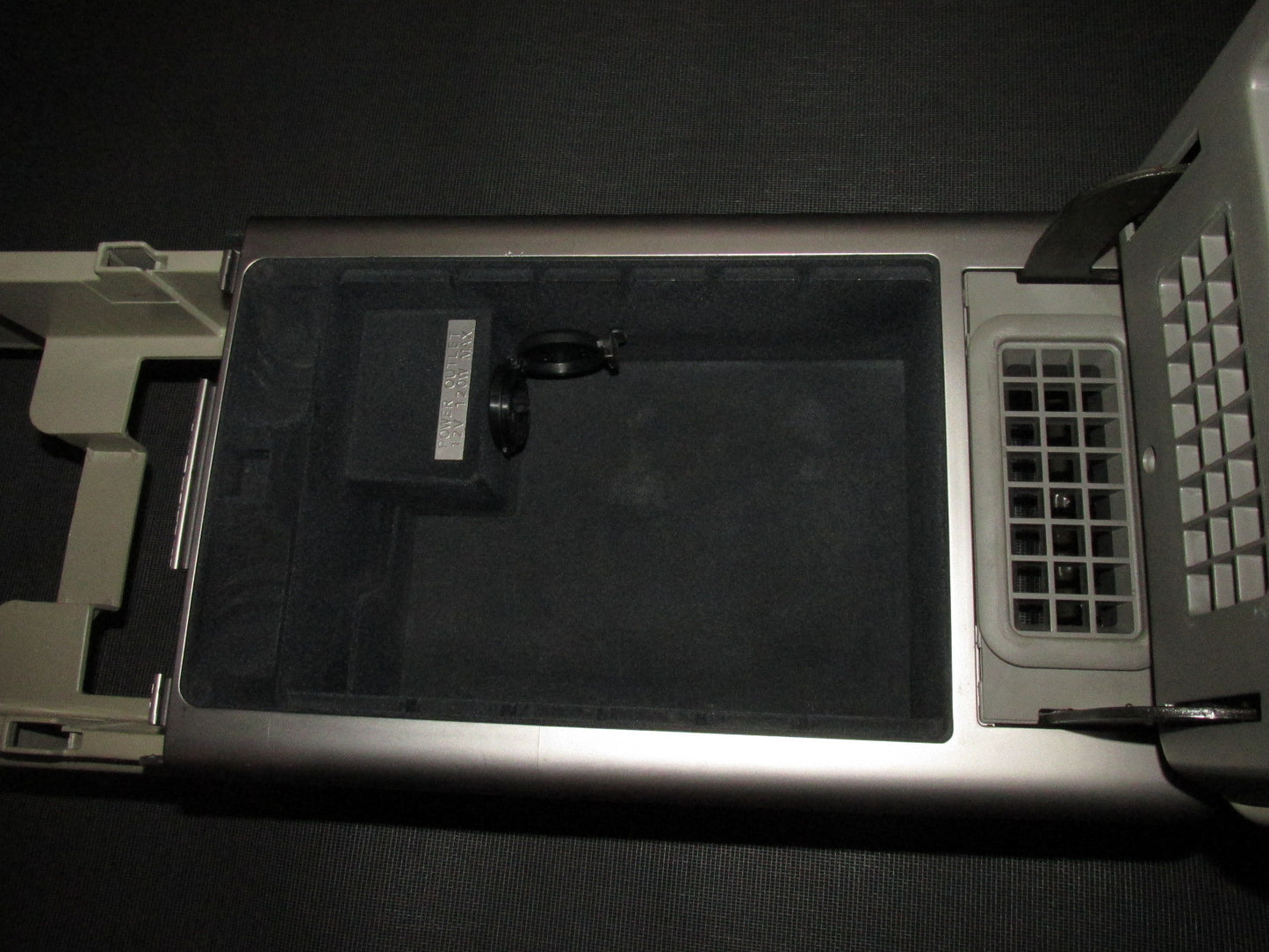 03 04 Infiniti G35 OEM Center Console