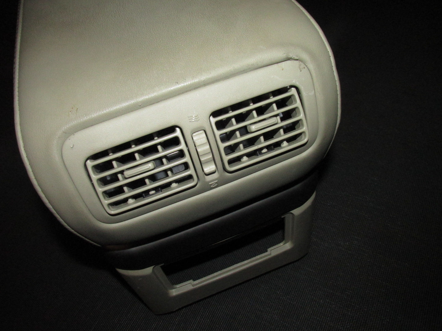 03 04 Infiniti G35 OEM Center Console