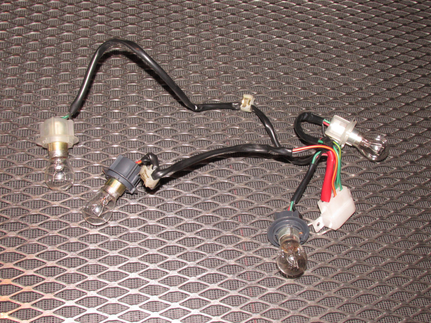 84 85 Mazda RX7 OEM Tail Light Bulb Socket - Left