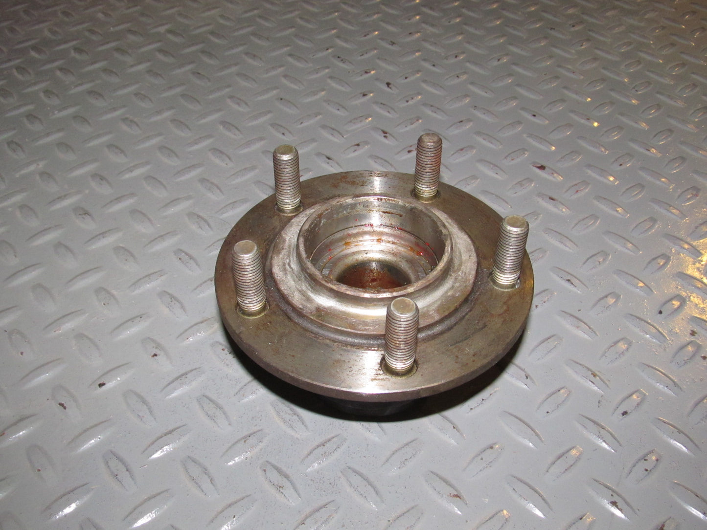 93 94 Mitsubishi Eclipse OEM Front Wheel Hub