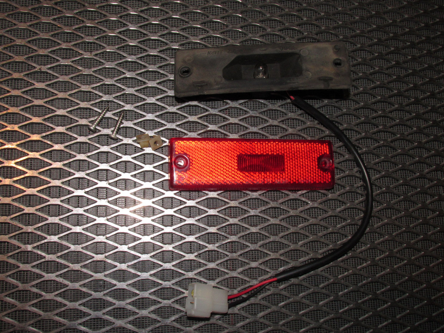 84 85 Mazda RX7 OEM Rear Side Marker - Right