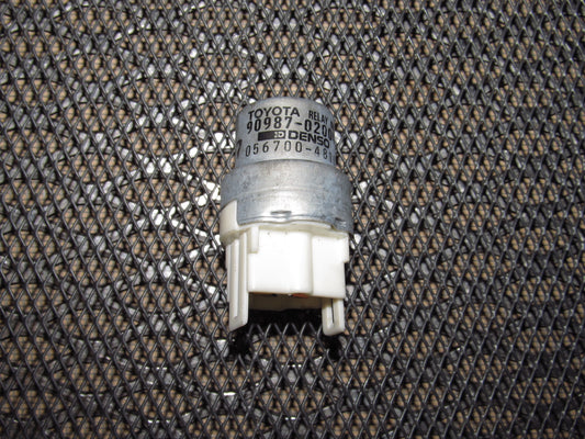 Toyota & Lexus Universal Relay - 90987-02004 -56700-4810