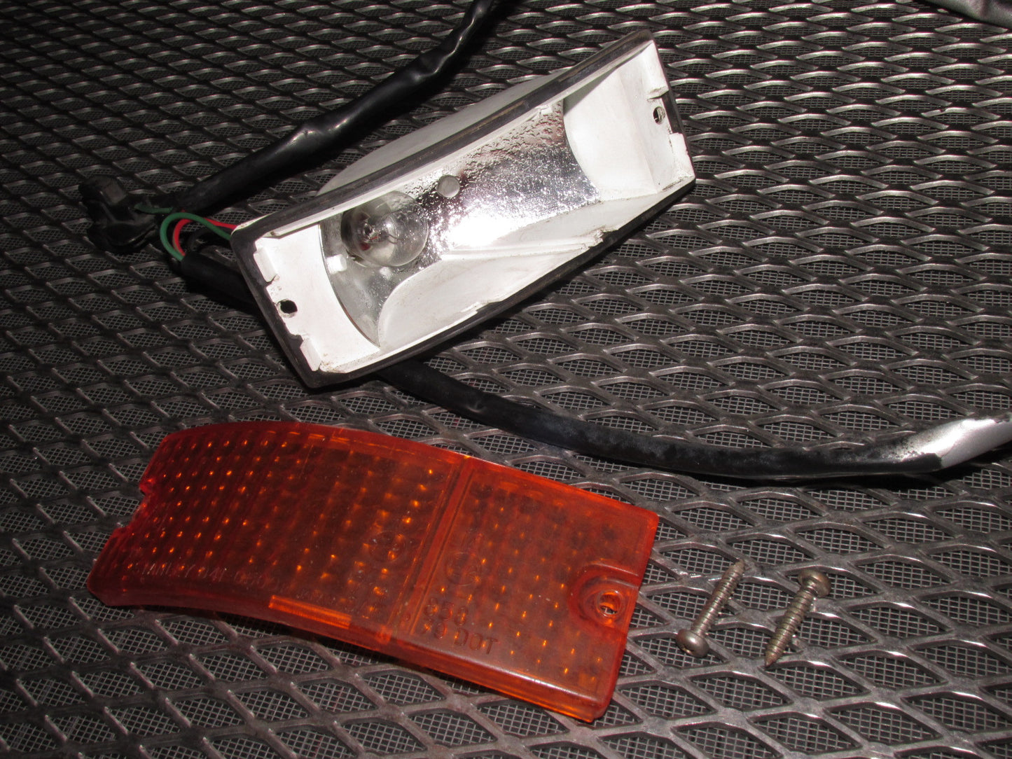 84 85 Mazda RX7 OEM Front Signal Light - Right