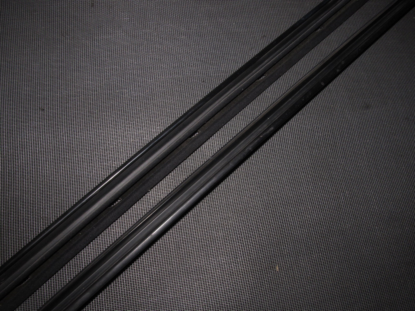 92 93 94 95 96 Honda Prelude OEM Door Panel Window Guide Moulding