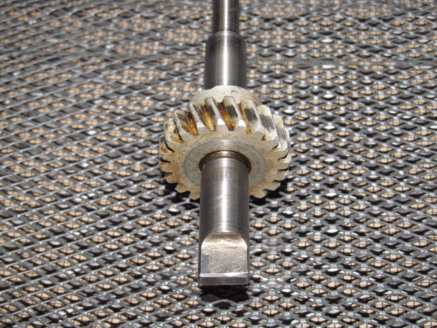 79 80 Datsun 280zx OEM Engine Oil Pump Driveshaft